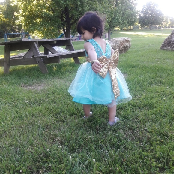 Dress - Picture 2 of 3